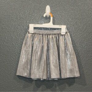 Girls Cat & Jack Size Small 6/7 Gray Silver Sparkly Sparkle Skirt